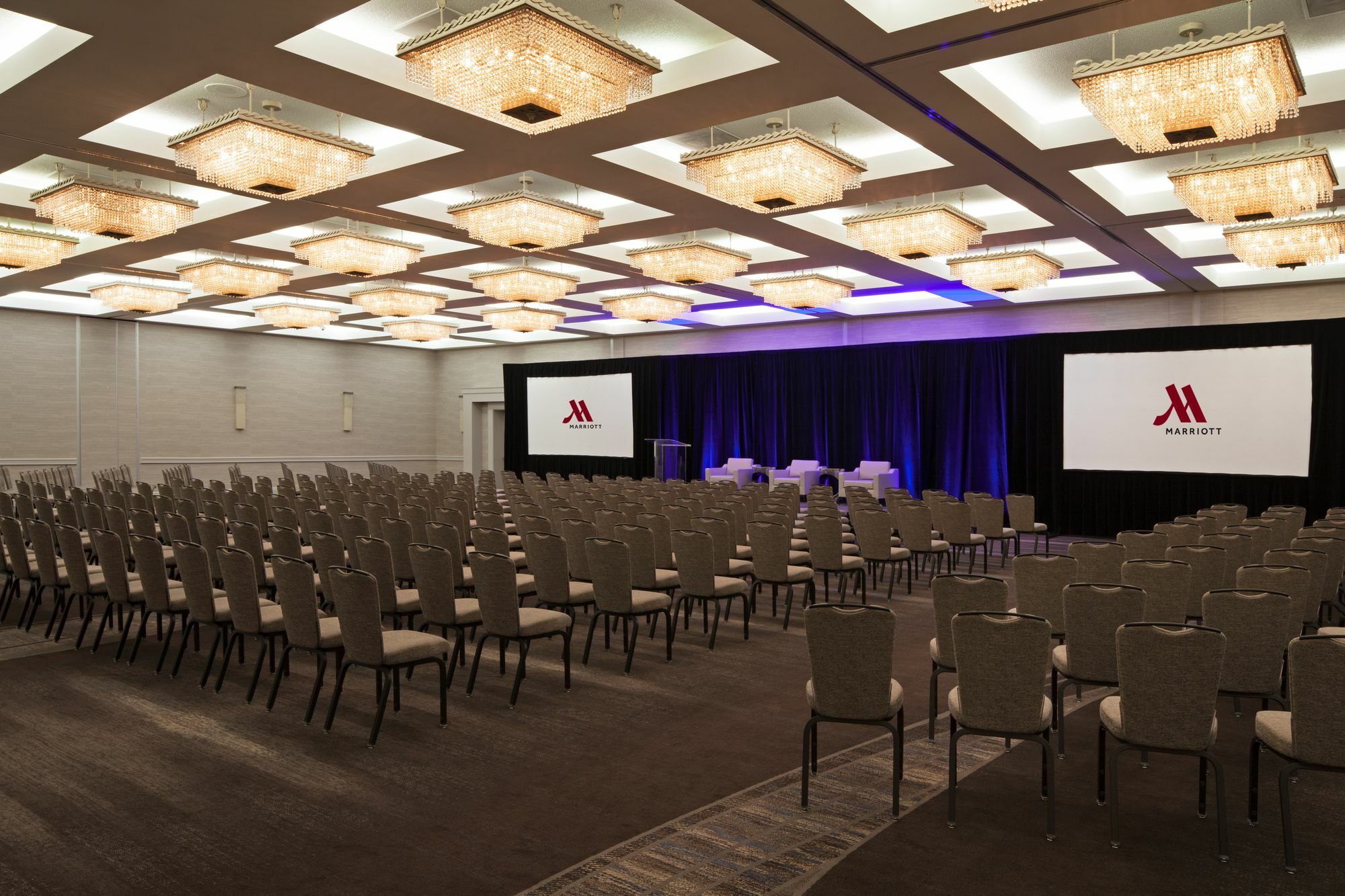 Kansas City Marriott Country Club Plaza Hotel Exterior photo